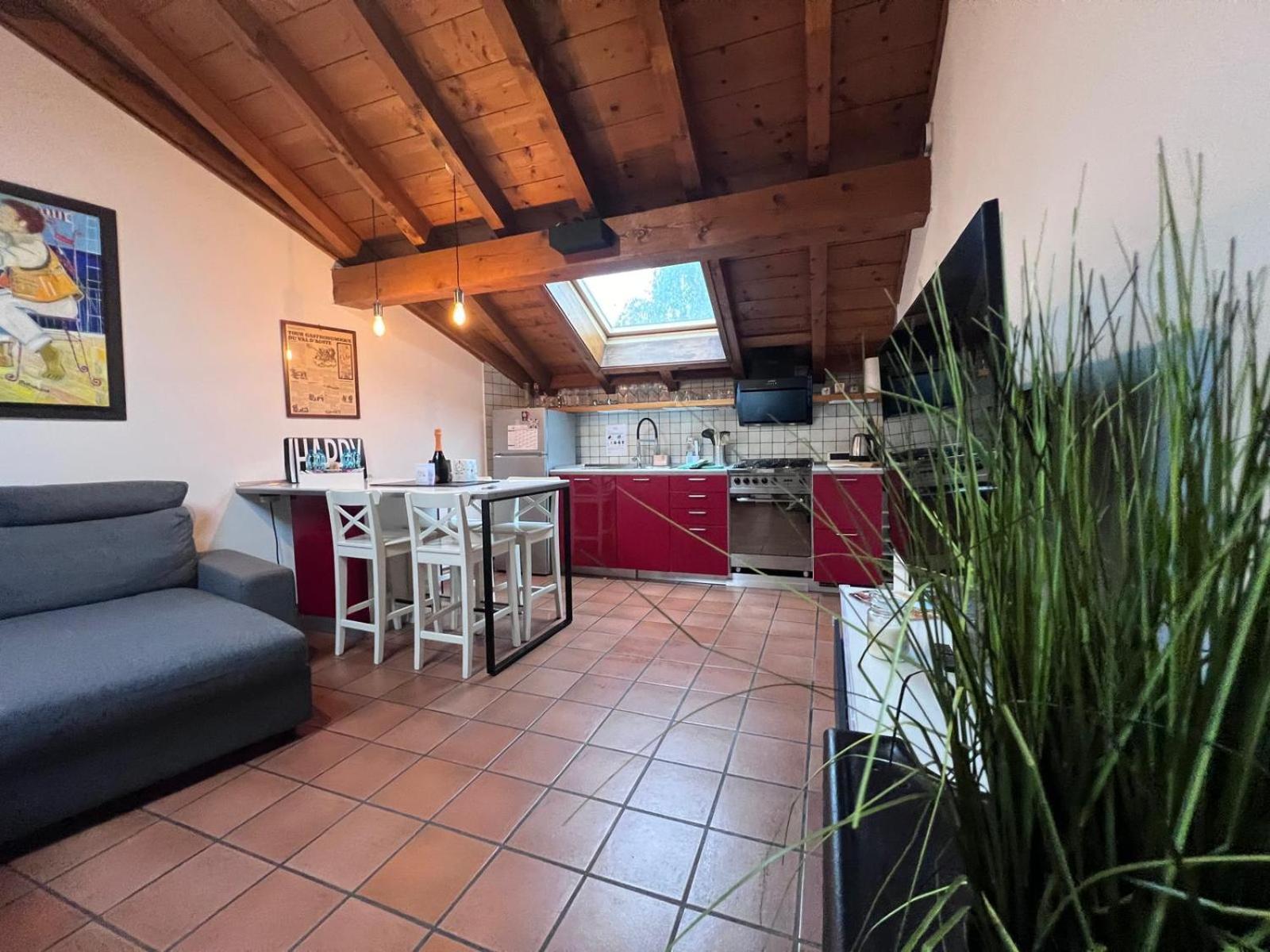 Apartmán Kibilu - Via Orrigoni Centro Citta Varese Exteriér fotografie